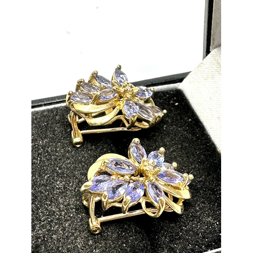 139 - gold tanzanite & diamond earring weight 5.2g