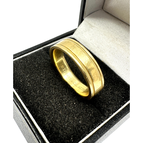 140 - 18ct gold tiffany & co wedding band weight 10g