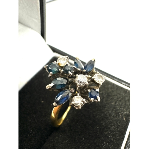 152 - 18ct gold sapphire & diamond ring 3.6g