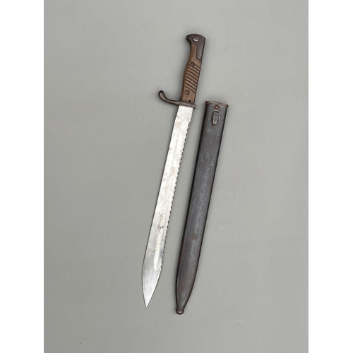 369 - German ww1 Butcher bayonet Luneschloss with saw back blade