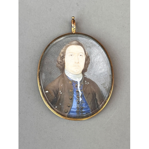 455 - 18th century portrait miniature in yellow metal case