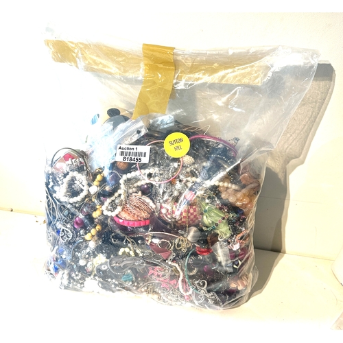 507 - 10kg UNSORTED COSTUME JEWELLERY inc. Bangles, Necklaces, Rings, Earrings.