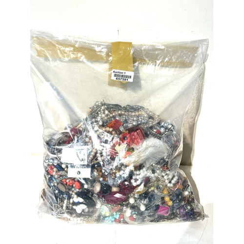 501 - 10kg UNSORTED COSTUME JEWELLERY inc. Bangles, Necklaces, Rings, Earrings.