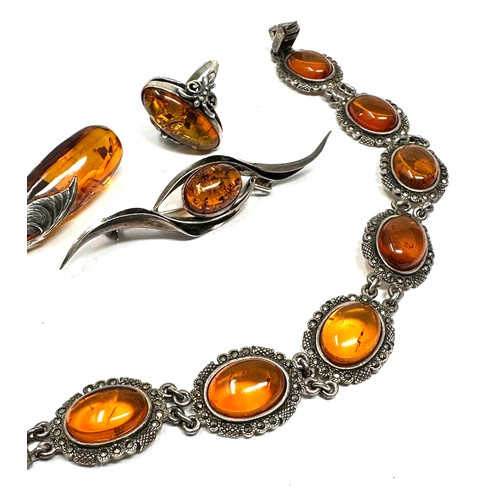 432 - 4 X .925 Amber Set Jewellery (40g)