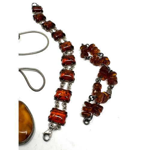 425 - 4 X .925 Amber Set Jewellery (56g)