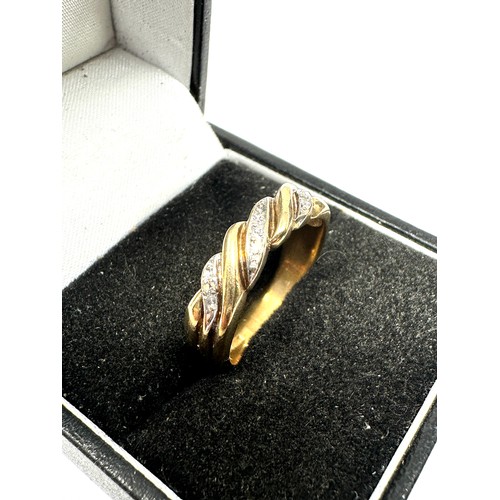 280 - 9ct  gold diamond  ring (4.1g)