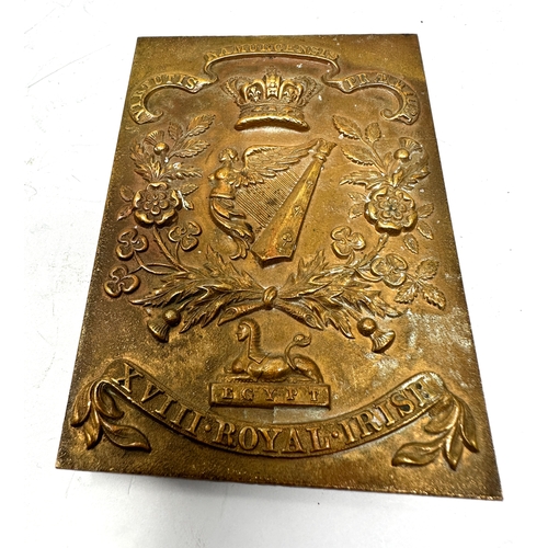 61 - Victorian 18th Royal Irish Regiment' Shoulder Belt Plate - Egypt - The shoulder plate measures 6.8cm... 