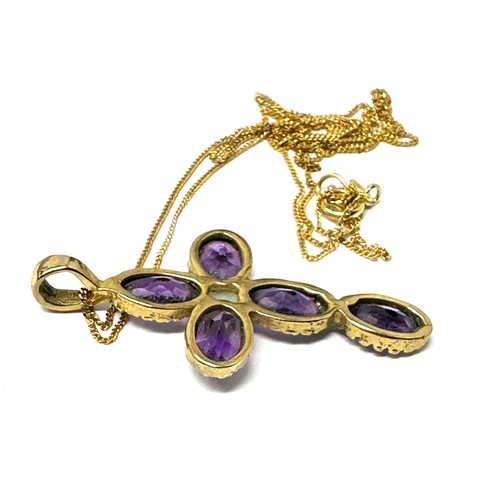 226 - 9ct gold amethyst and pearl cross pendant necklace (1.9g)