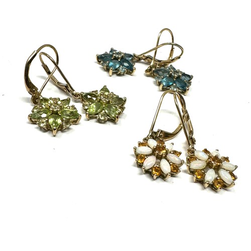 267 - 3 x 9ct gold gemstone  drop earrings inc. topaz, peridot, citrine & opal (6.6g)