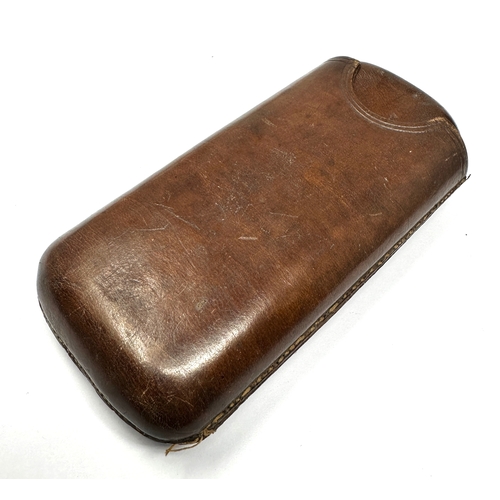 466 - Victorian leather cigar case