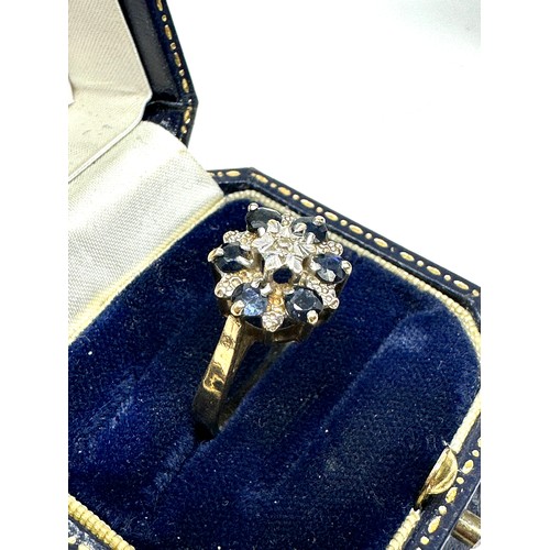 369 - 9ct gold diamond and sapphire ring (3.7g)