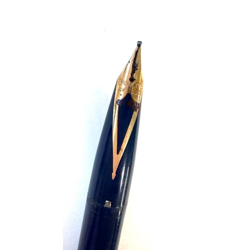 497 - Vintage of around 1950’s Sheaffer Gold & Blue 14ct gold nib Fountain Pen. Made in Australia. 
Surfac... 