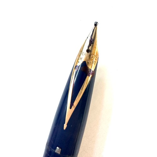 497 - Vintage of around 1950’s Sheaffer Gold & Blue 14ct gold nib Fountain Pen. Made in Australia. 
Surfac... 