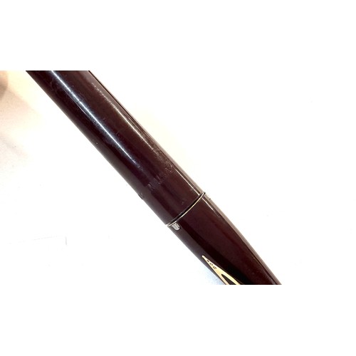 493 - Sheaffer triumph burgundy fountain pen with 14k nib. Made in USA. Clip is in over all good working o... 