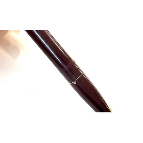 493 - Sheaffer triumph burgundy fountain pen with 14k nib. Made in USA. Clip is in over all good working o... 