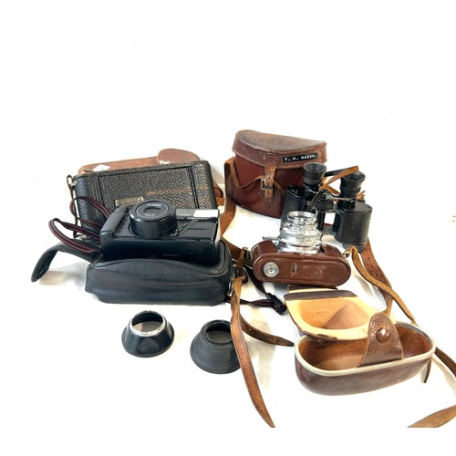 58 - Voigtlander Vitomatic iia Vintage 35mm Camera with brown leather case, Pentax zoom 70 camera, Lodak ... 