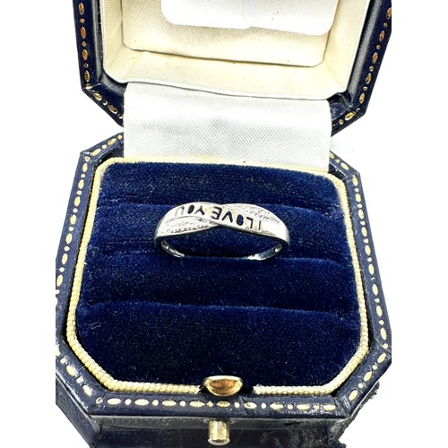 121 - 9ct white gold diamond 