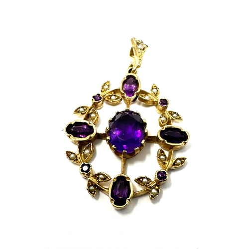 138 - 18ct gold amethyst & seed pearl  pendant (4g)