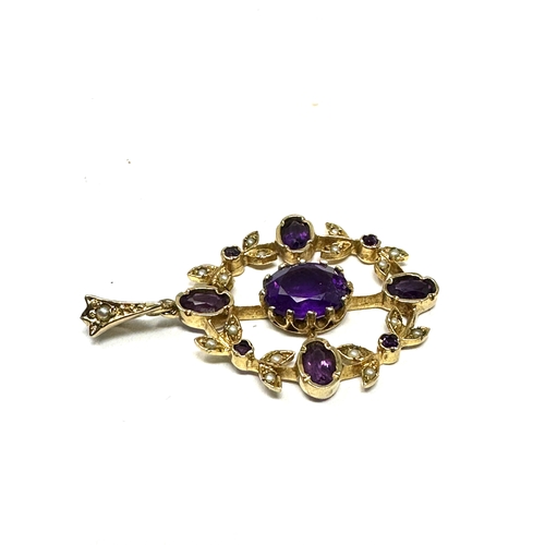 138 - 18ct gold amethyst & seed pearl  pendant (4g)