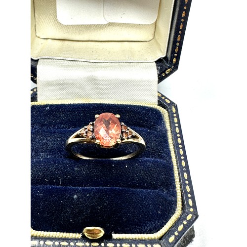 385 - 9ct gold pink gemstone ring (1.8g)