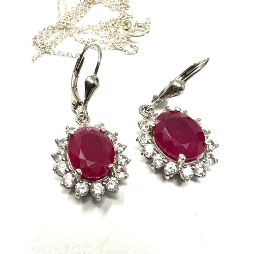 425 - .925 Ruby And White Stone Set Pendant Necklace And Earrings Set (12g)