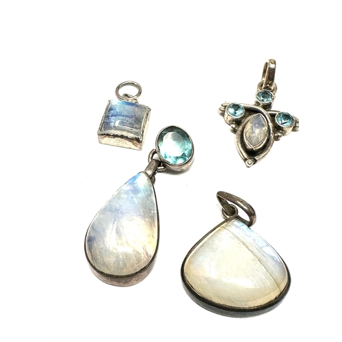 440 - 5 X .925 Moonstone Set Pendants (40g)