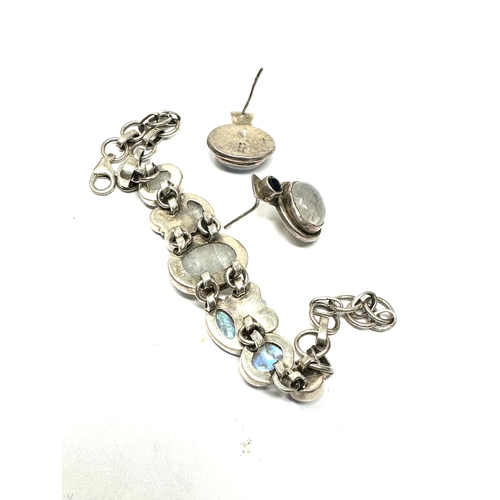 405 - .925 Moonstone Set Bracelet And Earrings (24g)