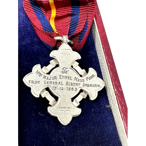 52 - 2 boxed silver salvation army medals to major alfred henry ford  & mrs major ethel maud ford 13/12/1... 