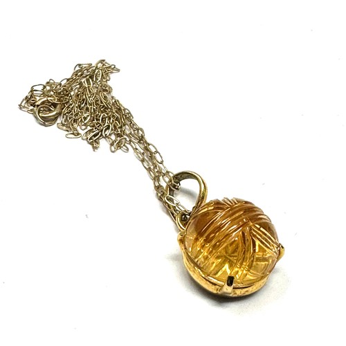 165 - 14ct Gold Hand Carved Citrine  Pendant On A 9ct Gold Chain (2.1g)