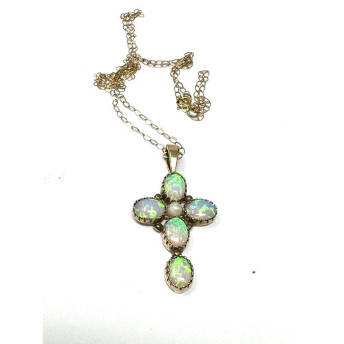 175 - 9ct Gold Opal And Pearl Set  Cross Pendant Necklace (3.1g)