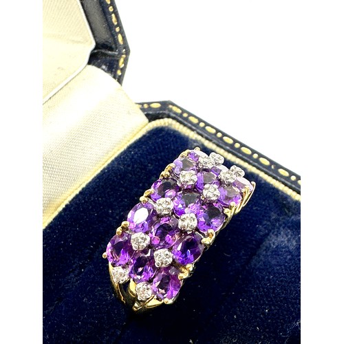 239 - 9ct  Gold Amethyst And Diamond  Ring (4g)