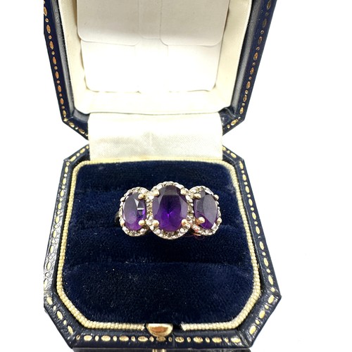 262 - 9ct Gold Diamond And Amethyst Ring (3.1g)