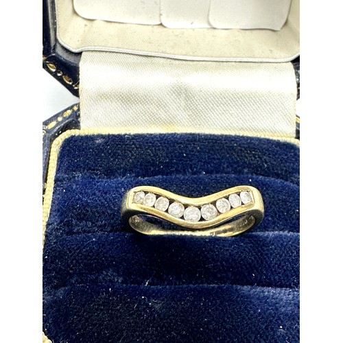 223 - 9ct Gold Diamond Ring (1.8g)