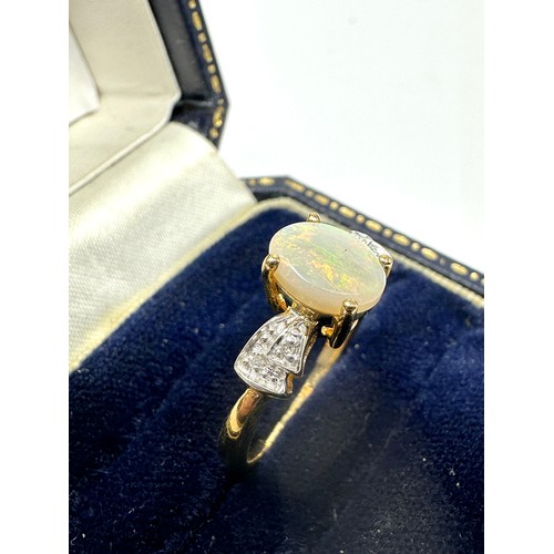 268 - 9ct  Gold Diamond And Opal  Ring (2.5g)