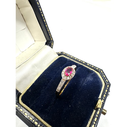 213 - 18ct Gold Diamond And Ruby  Ring (2.5g)