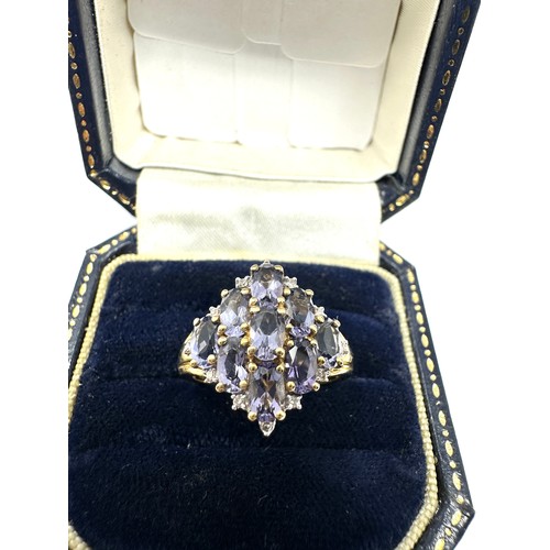 226 - 9ct Gold Diamond And Tanzanite  Ring (3.1g)