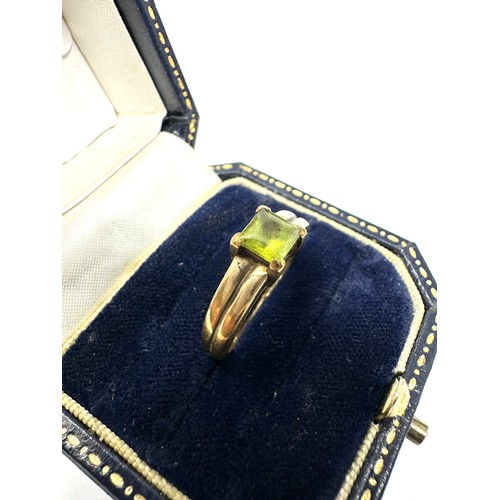 190 - 9ct Gold Peridot  Ring (2.2g)