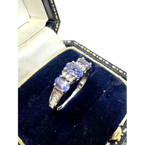 205 - 9ct White Gold Tanzanite And Diamond  Ring (2.2g)