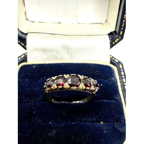 202 - 9ct Gold Garnet Ring (2.3g)