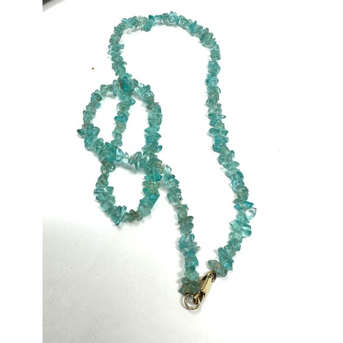 210 - 9ct Gold Clasp Blue Gemstone Chips Necklace (15.7g)