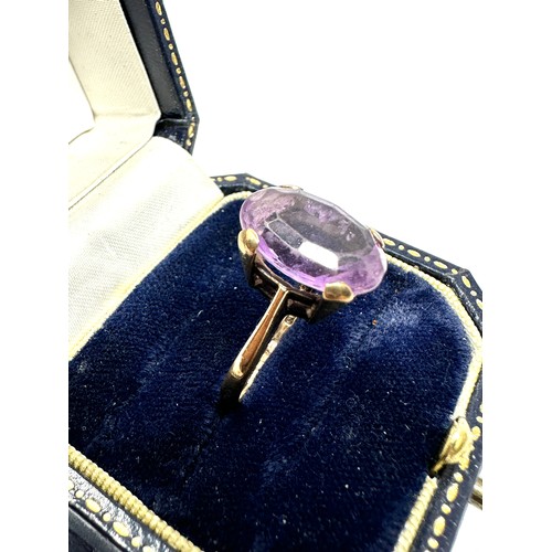 327 - 9ct Gold Amethyst  Stone Ring (3.8g)