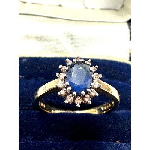 334 - 9ct Gold Diamond & Sapphire  Ring (2.5g)