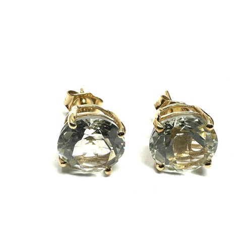 323 - 9ct Gold Quartz Stud Earrings (2.2g)