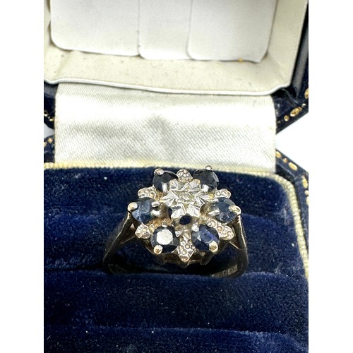 383 - 9ct gold diamond and sapphire ring (3.7g)