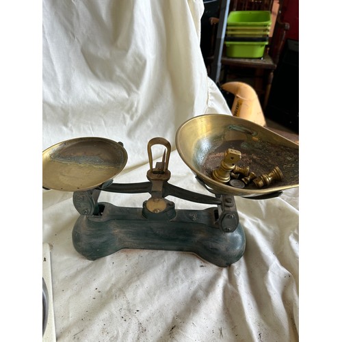 220 - Selection of vintage kitchen scales, letter scale