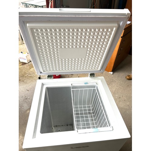 386 - LEC small chest freezer, working order