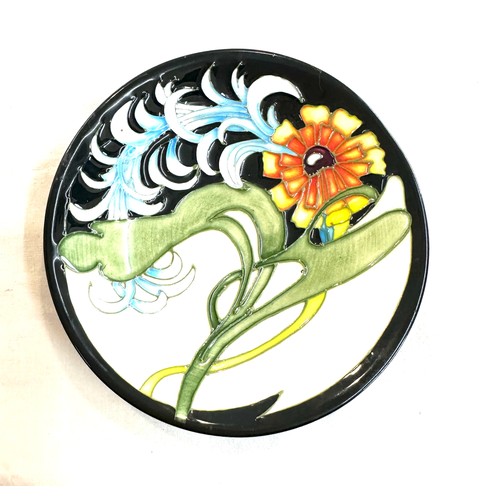 571 - 2006 Moorcroft design pin tray diameter approximately 5 inches