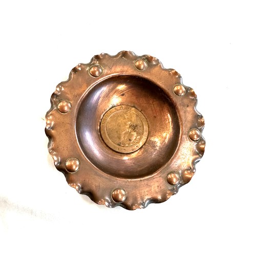 614 - George III Coin Dish, Brass Bowl with 1797 coin set into the Base and a small brass tray on three sc... 