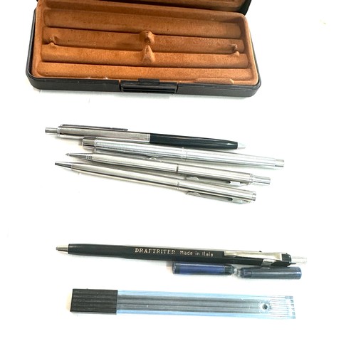 475 - Selection of pens to include two Paper mate one ballpoint, one ink and three others one being a led ... 