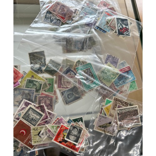 465 - Large selection of assorted stamps